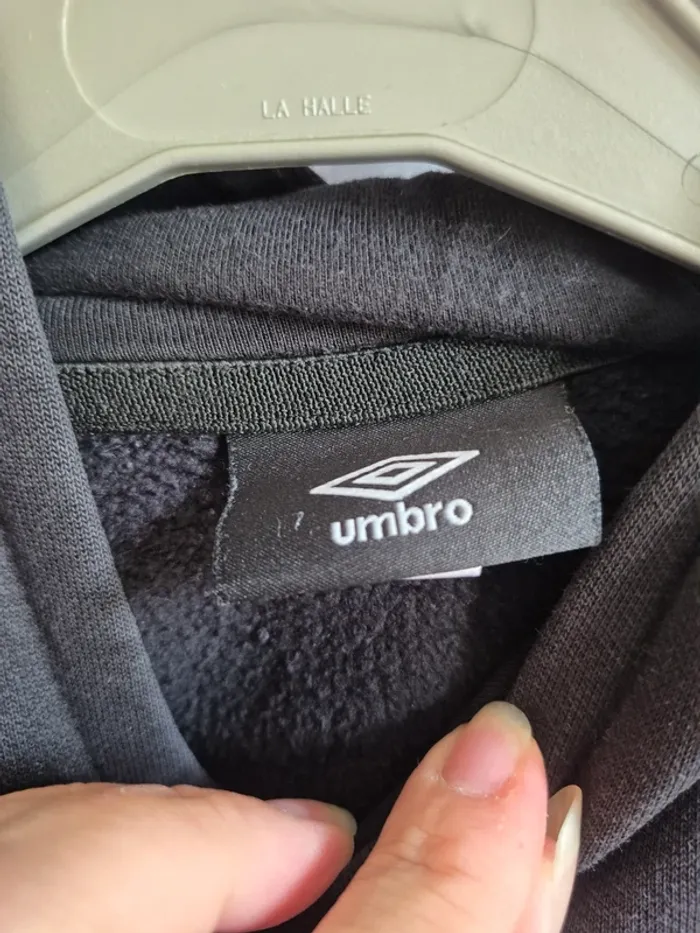Pull Umbro - photo numéro 3