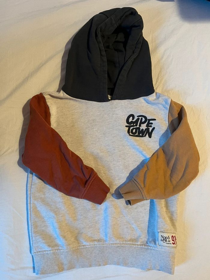 Pull noppies 4 ans