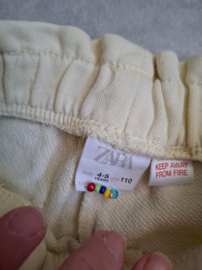 Short zara 4/5 ans - photo numéro 3