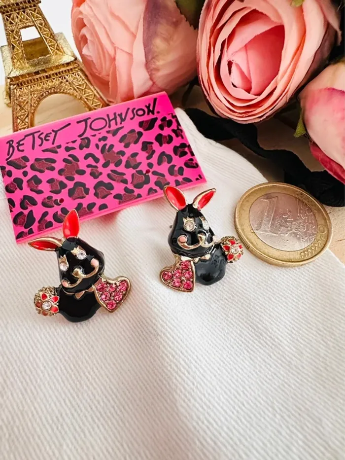 🐇Boucles d’oreilles Betsey Johnson – Lapins noirs cœur rose - photo numéro 4