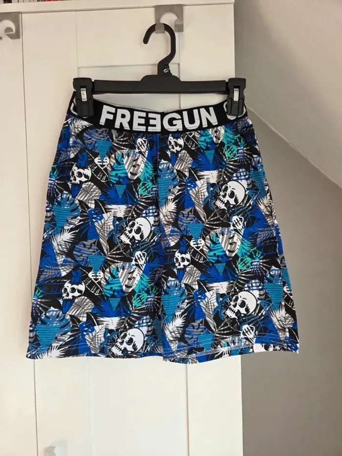 Short bermuda Freegun garçon taille 16 ans neuf
