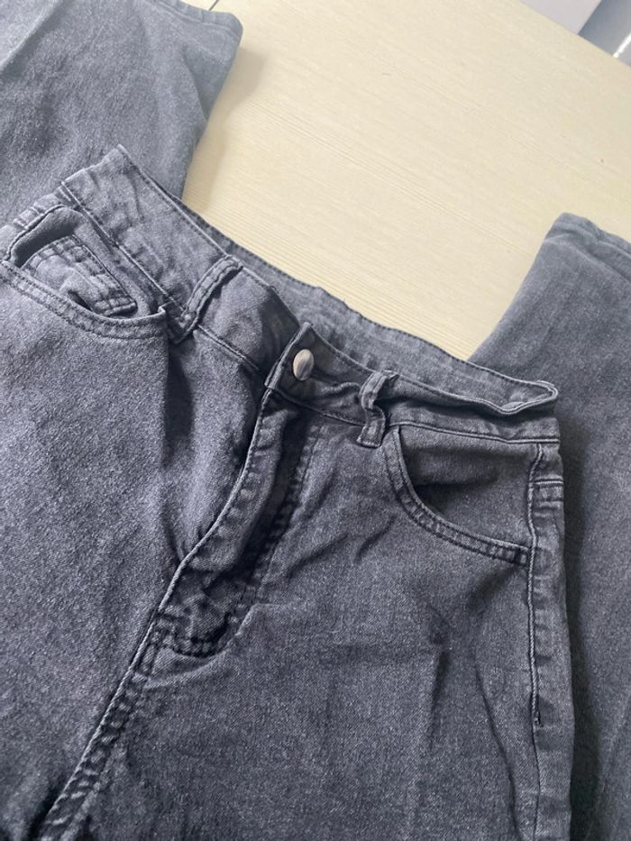 3 pantalons 2 jeans noir et un pantalon effet cuir - photo numéro 5