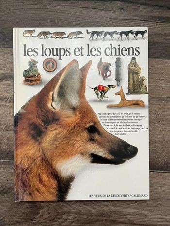 Livre : les loups et les chiens