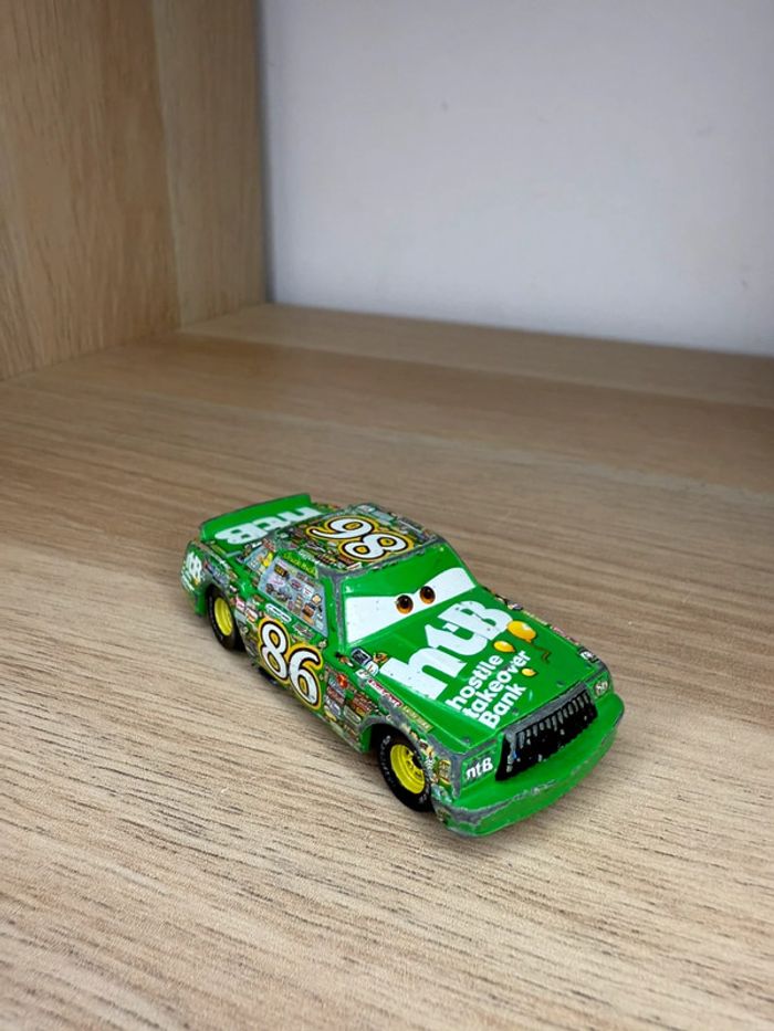 Voiture cars Chick hick Disney pixar