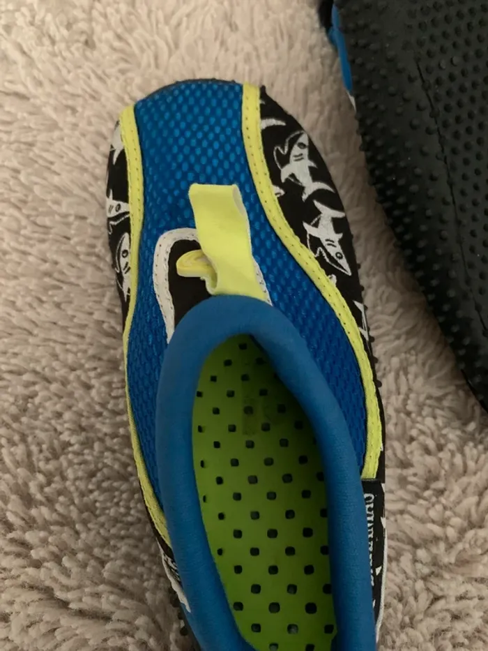 Chaussures mer plongée taille 26/27 - photo numéro 4