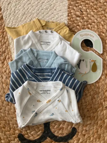 Lot de 5 bodys manche courte
