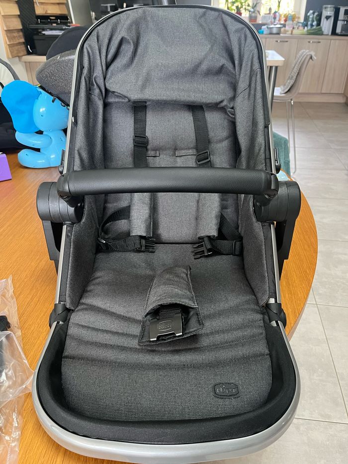 Poussette trio best friend pro confort I-Size chicco - photo numéro 8