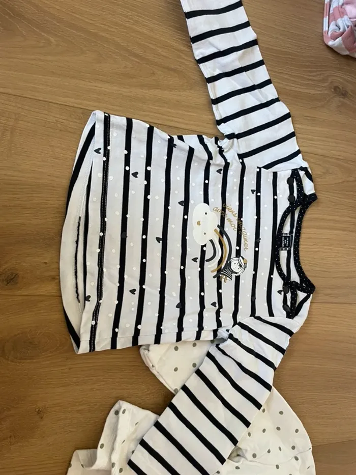 2 t shirt manches longue 18 mois - photo numéro 2