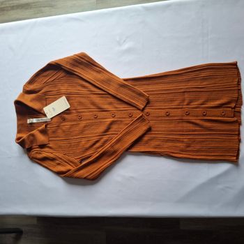 Robe en maille côtelée marron caramel à manches longues - Taille Unique - NEUF - C'est Monique