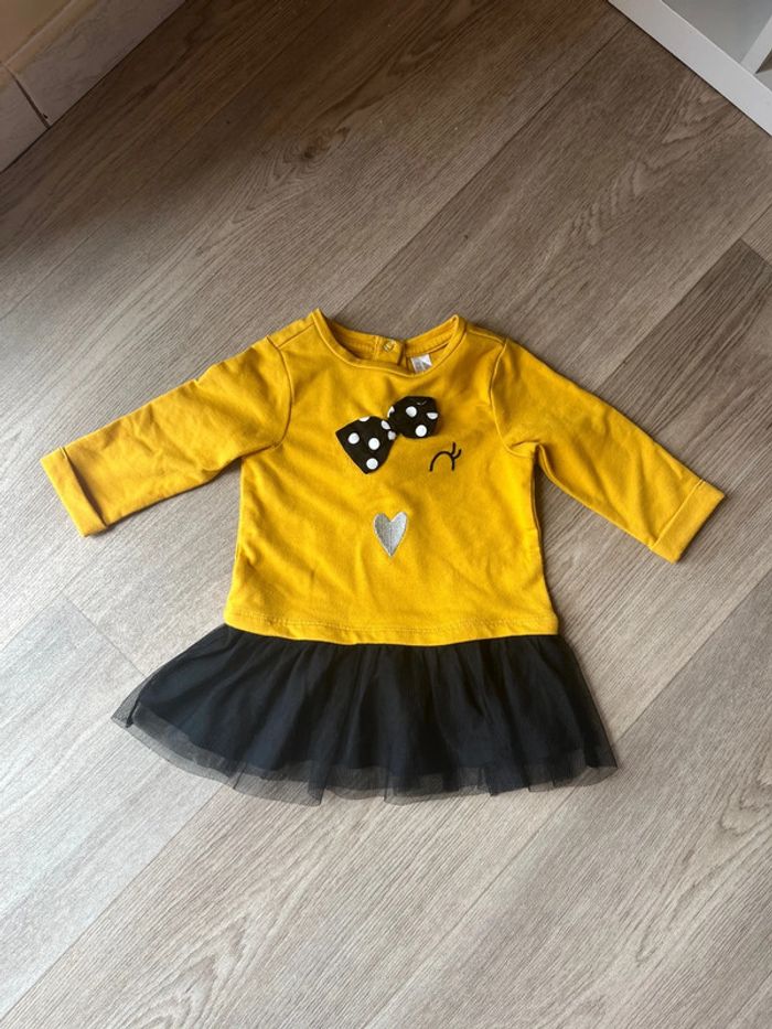 Jolie robe 6 mois