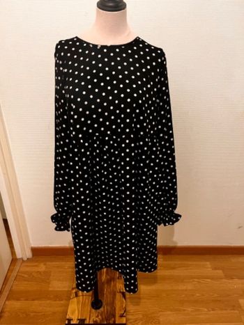 Lot 2 robes  maternité