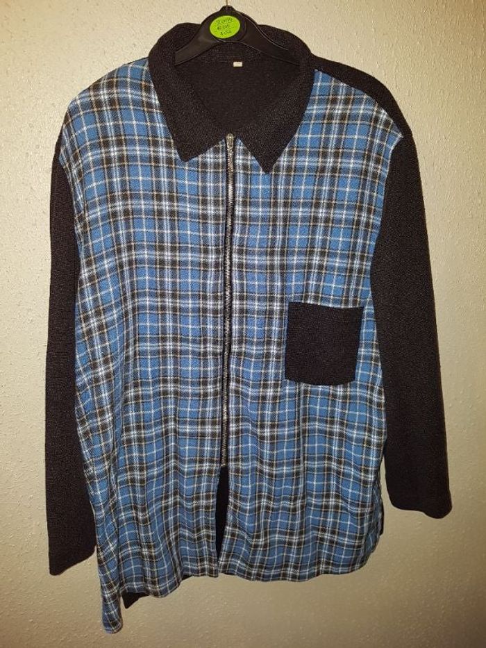 Chemise femme. Carreaux bleu. Taille 46 / 48