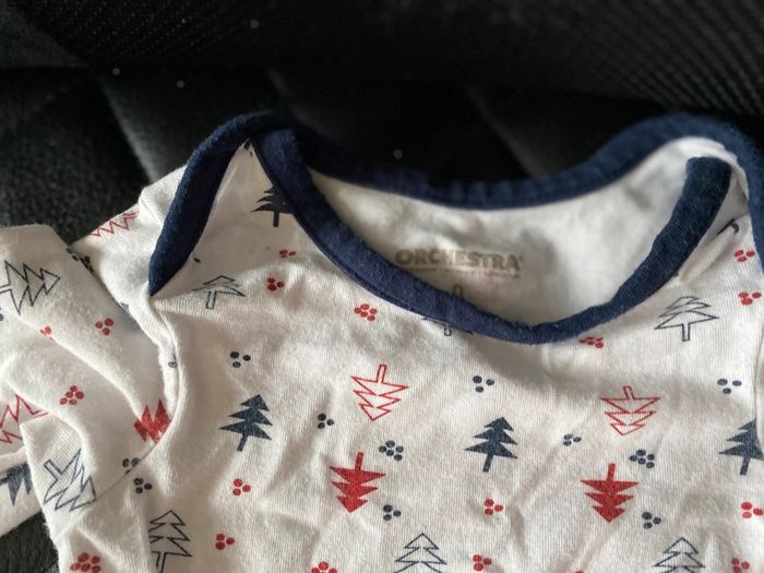 Lot bodies bébé 9mois - photo numéro 3