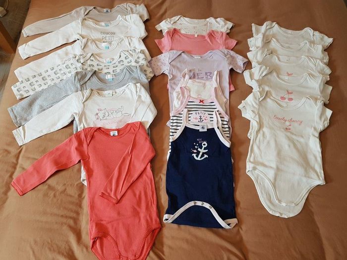 Lot vêtements fille 24 mois hiver/été (96 pièces) - photo numéro 5