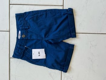Short bleu