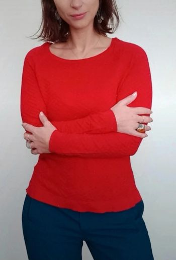 Pull fin rouge texturé pailleté taille 38