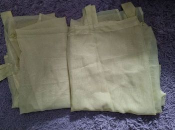 Lot 2 grand rideaux jaune transparent