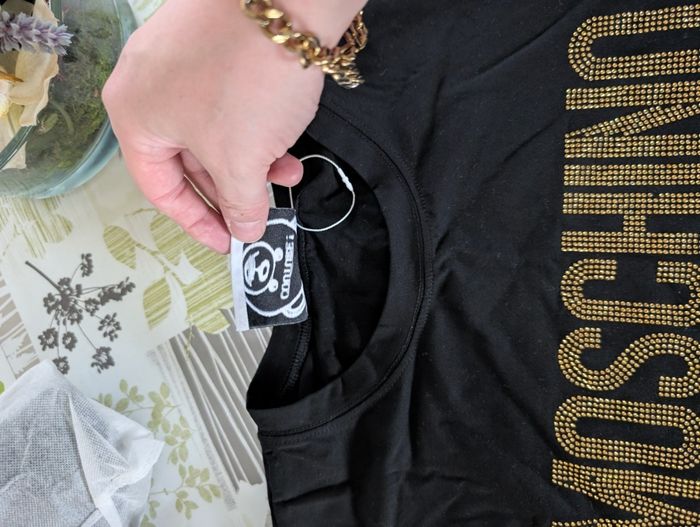 T-shirt moschino taille s - photo numéro 5