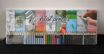 45 crayons pour artiste neuf