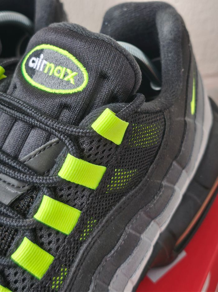 Air max 95 taille 44.5 - photo numéro 3