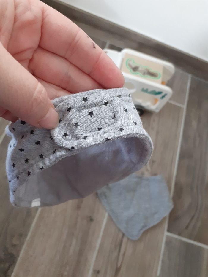 Bavoir bandanas - photo numéro 3