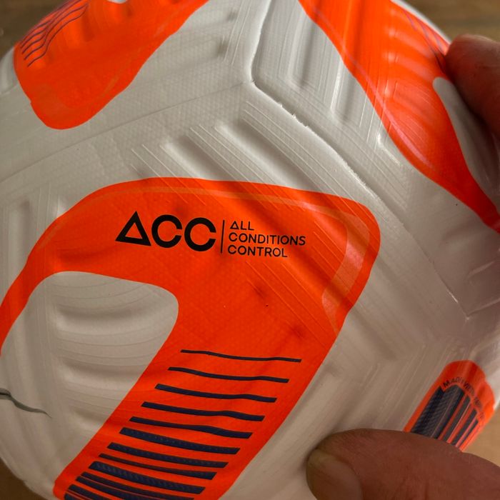 Le ballon des pros - photo numéro 4