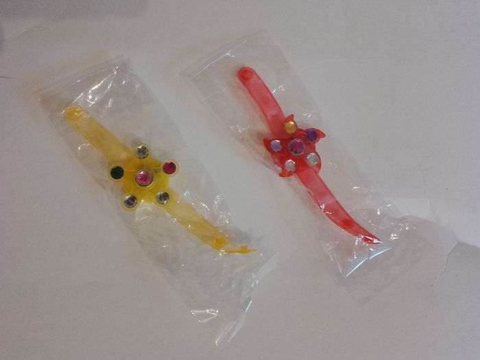 Bracelets lumineux. - photo numéro 2