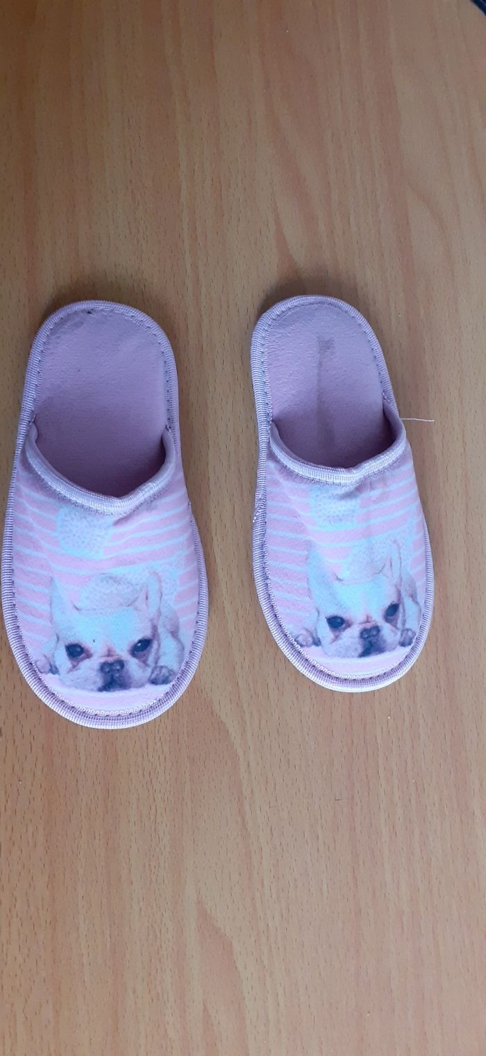 Chaussons fille pointure 28 - photo numéro 2