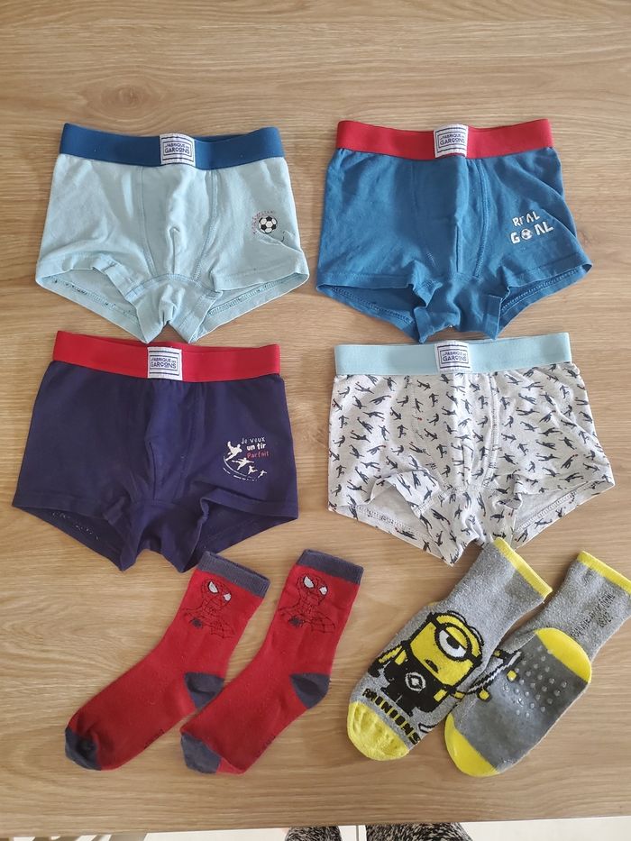Lot de vêtements garcon automne 6 ans - photo numéro 10