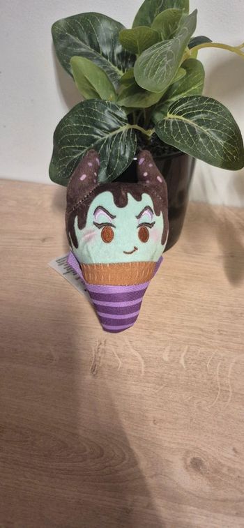 disney munchlings malefique