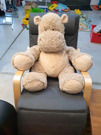 Grande peluche hippopotame