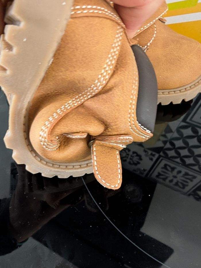 Bottines garçon. Taille 22. Neuf - photo numéro 5