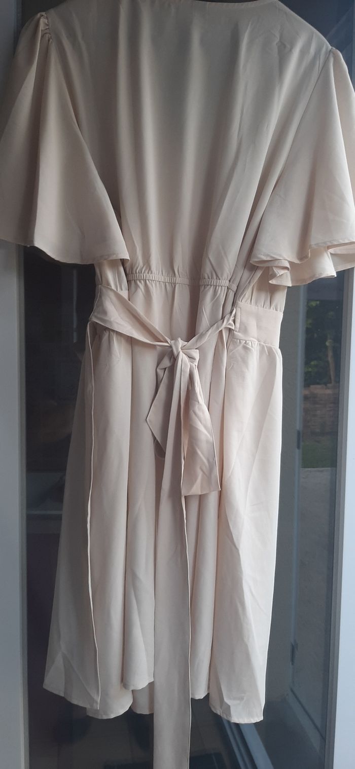 Robe cache coeur été - photo numéro 3