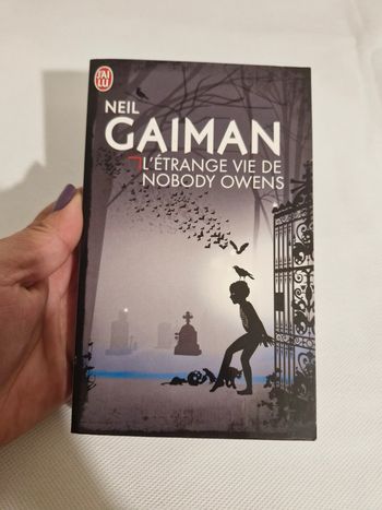 L’étrange vie de Nobody Owens Neil Gaiman 9782290055908