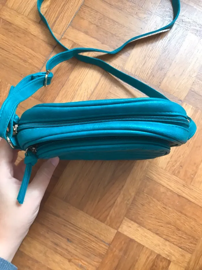 Petit sac bandoulière bleu vert Primark - photo numéro 2