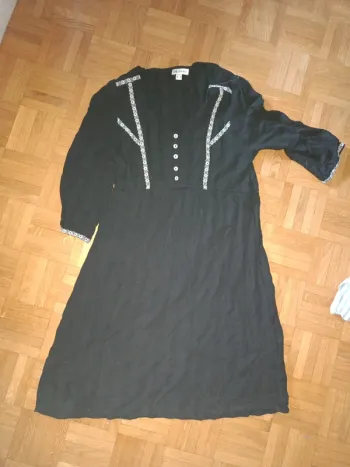 Robe noir broderies fleures C&A mama grossesse