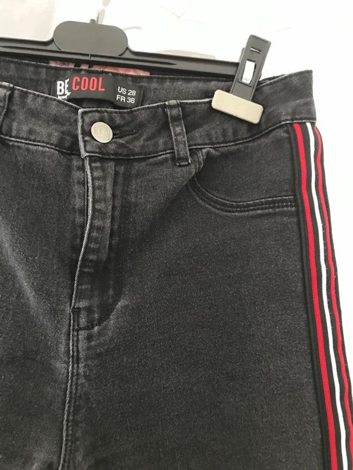 Jean slim bandes côté 36/38 Jennyfer - photo numéro 3