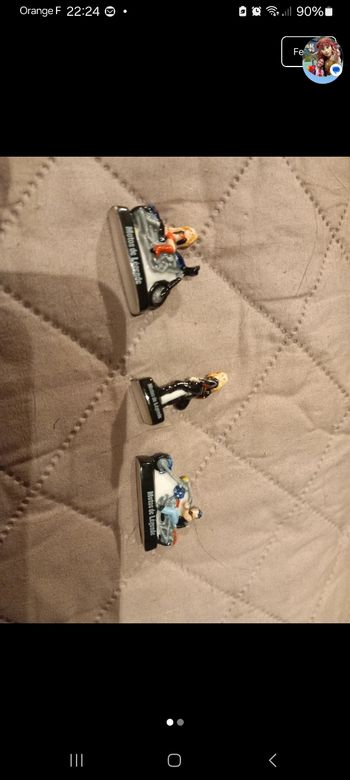 Lot 3 fèves sur le thème des motos de légende