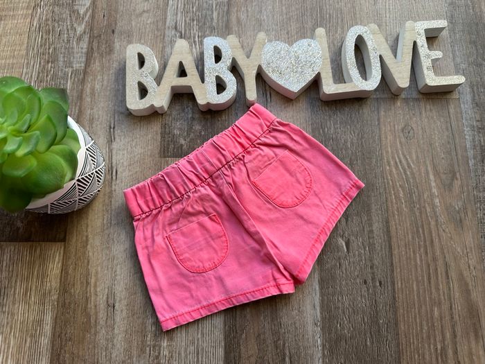 - Short Kiabi  - 3 mois - Très bon état - photo numéro 2