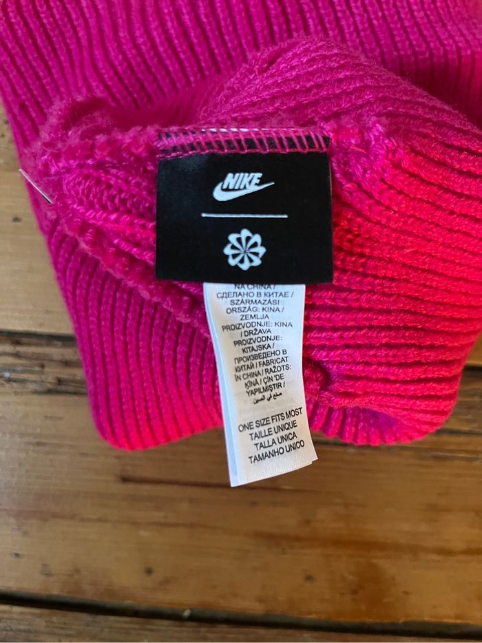 Bonnet Nike rose - photo numéro 3