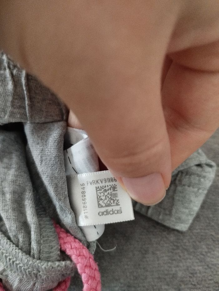 Short adidas 9/12 mois - photo numéro 3