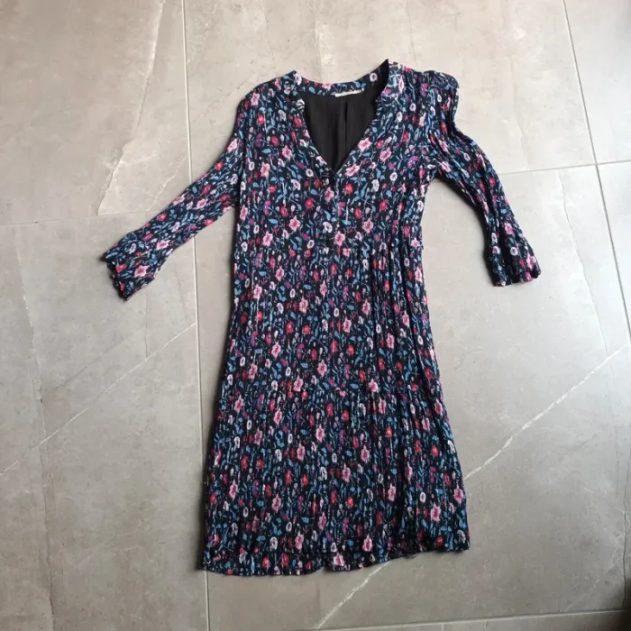 Robe Elora
