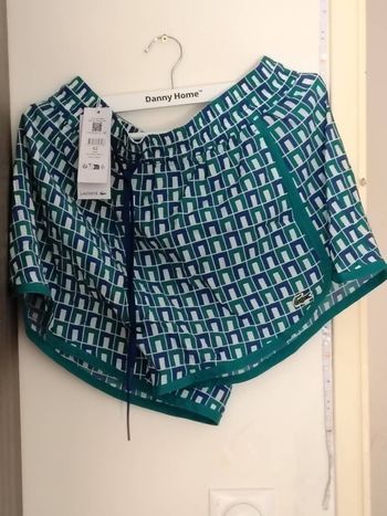 Bermuda coupe courte vert et bleu et neuf