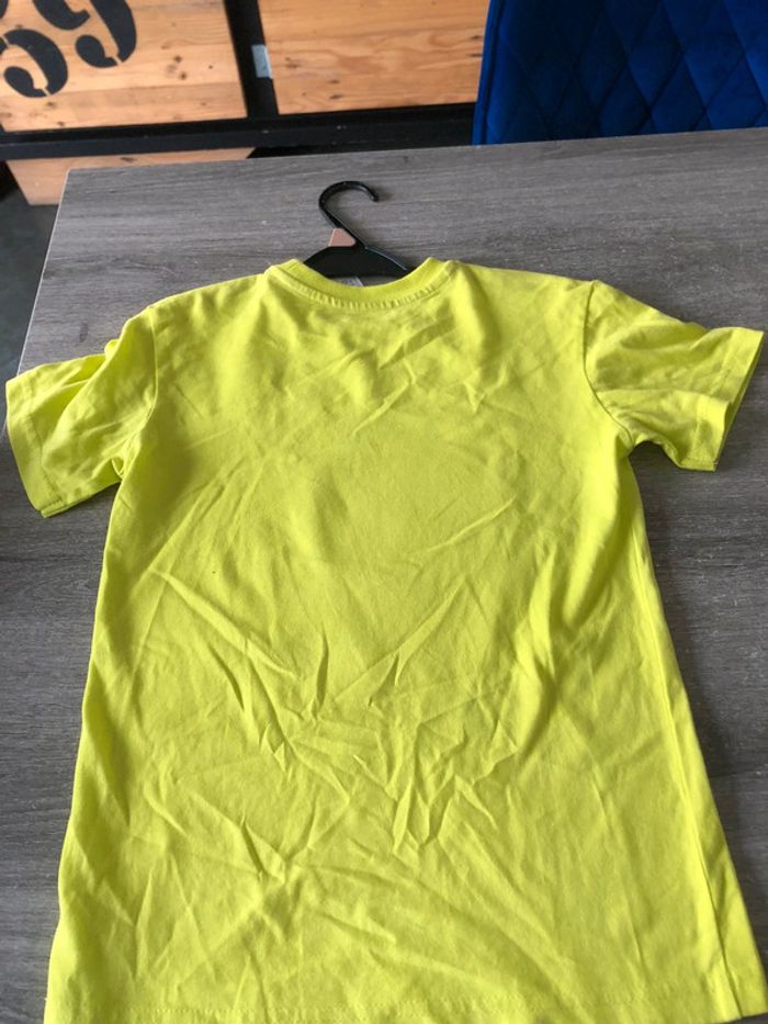 Tee-shirts neufs - photo numéro 5