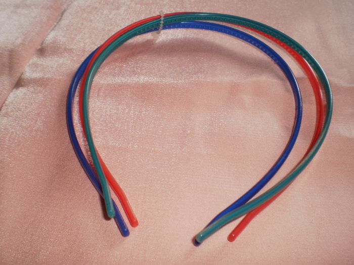 3 SERRES TETES FILLE MONOPRIX NEUF - photo numéro 2