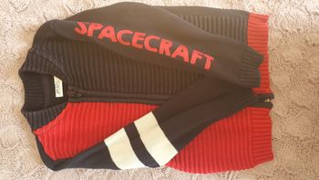 Gilet enfant 5 ans bon état