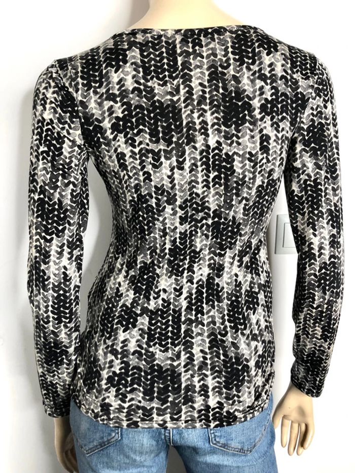 Tres Jolie blouse moulante Pascal Morabito taille 36 estimée - photo numéro 5