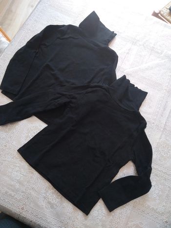 Lot 2 sous-pulls noirs 4 ans