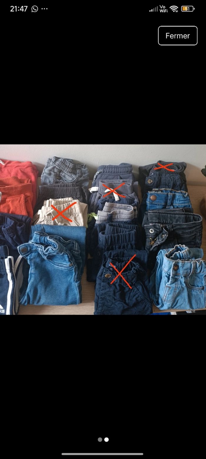 Lot joggings et jeans - photo numéro 2