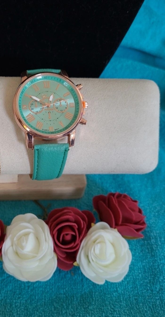 Montre femme - photo numéro 2